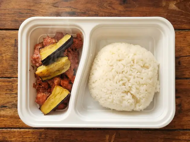 Binagoongan-Baon Meal